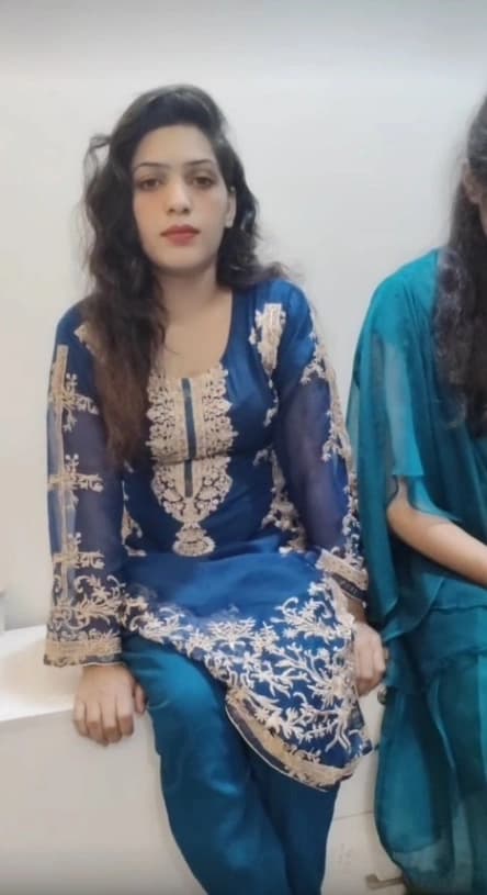 Desi Lesbian Babes Exposing Nude Boobs and Wet Pussy Live on Tango