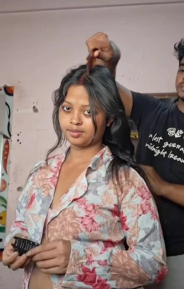 Horny Desi Wife Gets Wet Pussy Fucked Hard Live on Stripchat for Everyone