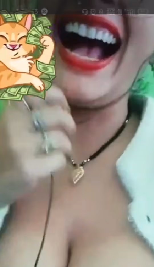 Shy Married Chamet Girl Shows Her Boobs While Chatting With Boyfriend