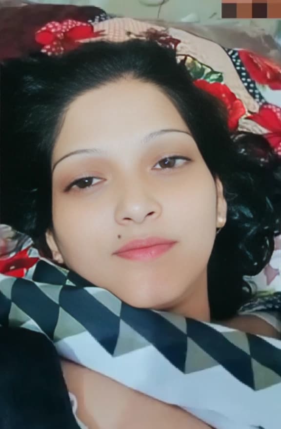 Pihu100 Full Nude on Videocall Fingering with Face on Chamet